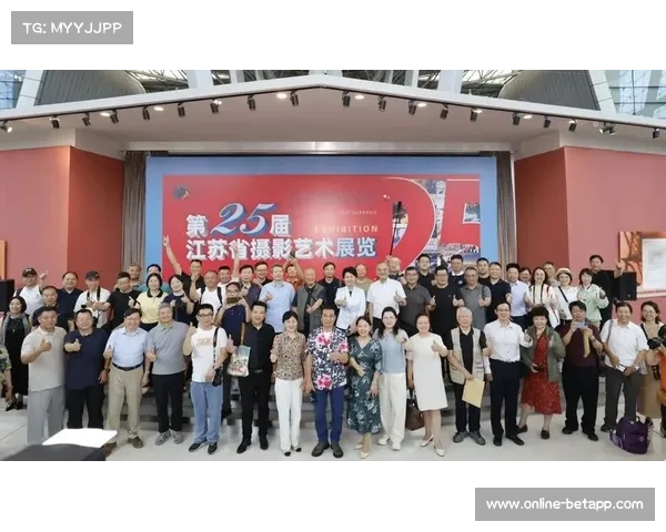 传统与现代交融展新篇打造别具一格的开幕式盛典 传统与现代交融展新篇打造别具一格的开幕式盛典