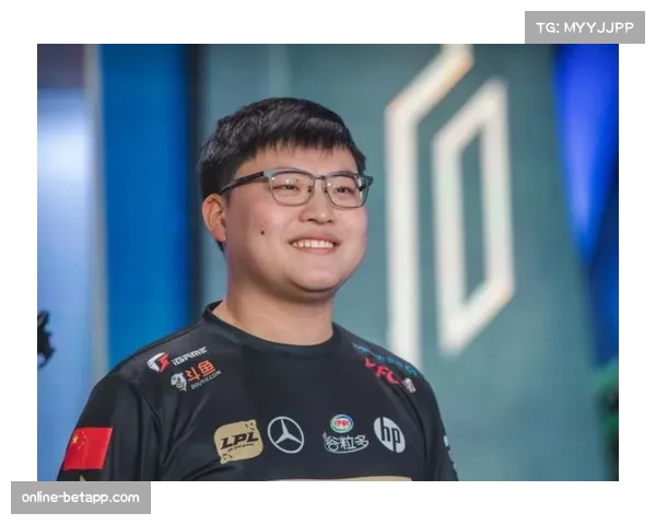 被誉为将Uzi按到替补的男人 多名解说盛赞Doggo 德莱文表现惊艳引发热议